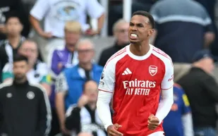 التشكيلة المتوقعة لآرسنال أمام أولمبياكوس اليوناني