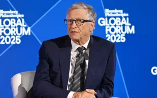 أسرار قصر بيل جيتس: مكتبة خفية ومسبح بصوت تحت الماء وتقنية مذهلة