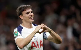 تشكيلة ليدز يونايتد وتوتنهام المتوقعة في البريميرليغ