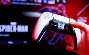 سوني تكشف عن قائمة ألعاب بلاي ستيشن بلس لشهر أكتوبر.. ثلاثية تجمع الرعب والمغامرة والفوضى 