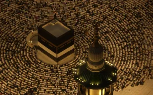 السعودية تسمح لجميع حاملي التأشيرات بأداء العمرة.. تعرف على الخطوات عبر منصة نسك