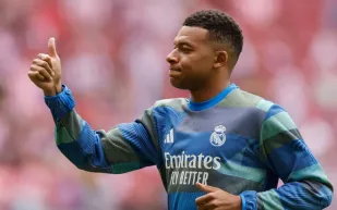 مبابي وبي إم دبليو.. تحالف جديد يجمع السرعة والتكنولوجيا