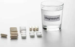 مكملات المغنيسيوم بين الدعاية والواقع.. هل تنقذ نومك فعلًا؟