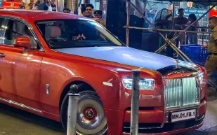 أنانت أمباني يقتني رولز-رويس بلون نادر لم يُستخدم منذ 91 عامًا