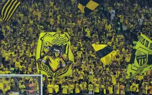 عقوبات الانضباط تطال الاتحاد بعد ديربي الهلال.. غرامة مالية كبيرة بسبب الجماهير