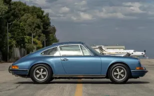 صفقة خيالية.. بورشه 911S المملوكة للنجم جيري ساينفيلد تباع بسعر قياسي