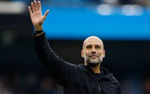 غوارديولا يسخر من هالاند بسبب مباراة إيفرتون.. ماذا حدث؟