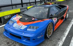 ياباني يحوّل لامبورغيني ديابلو GT النادرة إلى سيارة طرق مذهلة