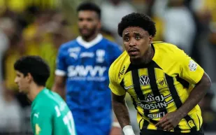 كلاسيكو الاتحاد والهلال يتصدر أبرز مباريات الجمعة في الدوريات العالمية