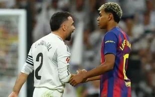 صدمة دفاع ريال مدريد: كارفاخال يخضع للجراحة بعد الكلاسيكو