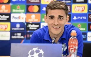 معجزة طبية في برشلونة.. غافي يبدأ التأهيل بعد جراحة الركبة وهذه مدة الغياب المتوقعة