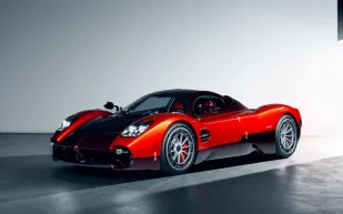 داخل المقصورة الفنية لباغاني يوتوبيا: تصميم استثنائي ودقة متناهية