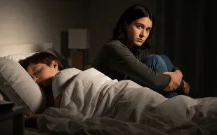 دراسة نفسية: لماذا يُنقذ النوم أثناء الغضب علاقاتنا من الانهيار؟