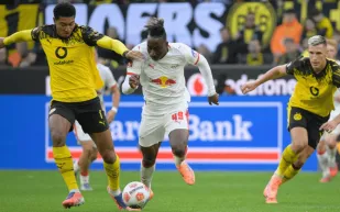 لايبزيغ يوقف انتصارات بوروسيا دورتموند ويشعل صراع القمة