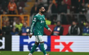 روني ينتقد صلاح بشدة ويقترح تحويله لمهاجم لإنقاذ مسيرته في ليفربول (فيديو)