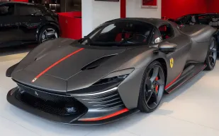 كارلوس ساينز يكشف كيف جعل من شغفه بفيراري ثروة متحركة