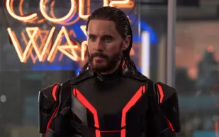 فيلم Tron: Ares يشعل شباك التذاكر العالمي بإيرادات قياسية في يومه الأول