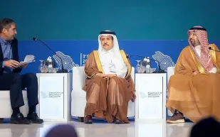 رئيس المنتدى الاقتصادي العالمي: المملكة رائدة في توظيف الذكاء الاصطناعي لتحقيق التنمية