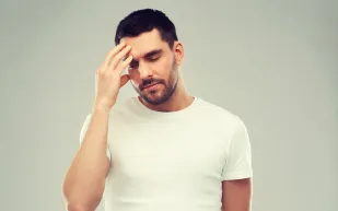 دراسة جديدة تكشف عن تأثيرات سلبية للعلاج الكيميائي على الدماغ