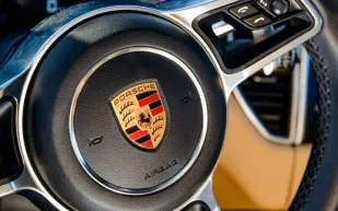 أداء كهربائي بتوقيع بورشه.. ما الذي يميز ماكان GTS الجديدة؟