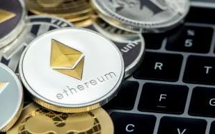 كيوساكي يكشف السر: فرصة استثمارية قد تكرر معجزة بيتكوين