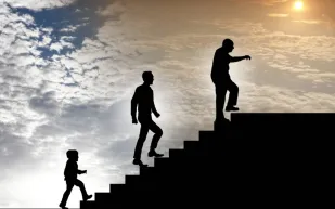 كلما كبرنا شعرنا أن الوقت يركض.. دراسة تفسر الظاهرة من داخل الدماغ