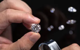 مزاد هيريتدج يحقق أعلى حصيلة مالية في تاريخه.. كم بلغت القيمة؟