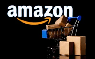 أمازون تسرّح 14 ألف موظف: إعادة هيكلة أم تحول نحو الذكاء الاصطناعي؟