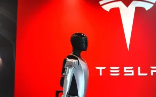 تسلا تفتتح موسم أرباح "ماغنيفيسنت 7".. هل تحقق مفاجأة الربع الثالث؟