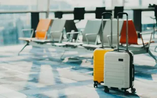 "الزكاة والضريبة" توضح ضوابط إعفاء أمتعة المسافرين من الرسوم والضرائب