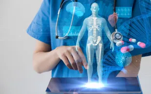 مستشفى الملك فيصل يُطلق أول منشأة للعلاجات الجينية في المملكة 