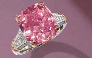  الماسة وردية نادرة تُطرح في مزاد جنيف بـ20 مليون دولار