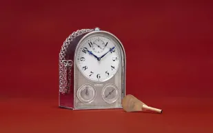 فرائد الزمن في مزاد "الساعات المهمة".. اكتشف أبرز القطع المعروضة