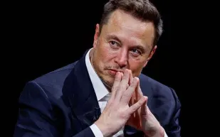 إيلون ماسك يقترح حجب الشمس بالذكاء الاصطناعي.. ما القصة؟