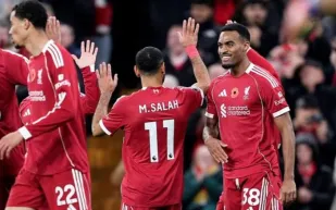 ليفربول ينهض من كبوته بثنائية صلاح وغرافنبرخ في شباك أستون فيلا (فيديو) 