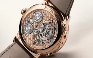 1.2 مليون دولار لامتلاك ساعة تعزف ألحانًا أصلية من أساطير الروك