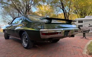 نسخة نادرة لمحبي الجمع.. سيارة Pontiac GTO Judge 1970