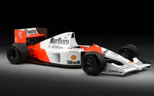 السيارة التي شهدت مجد سينا في سباق البرازيل 1991 للبيع بمزاد (فيديو)