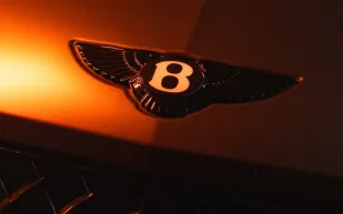 أخف وأسرع بنتلي على الإطلاق تعود من جديد بروح القرن الماضي (فيديو)