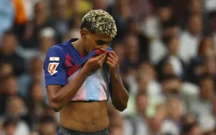 بعد الجدل الأخير.. يامال يؤكد انتهاء علاقته بنيكي نيكول ويوضح السبب 