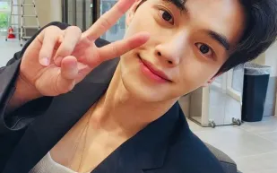 بين الحرفية والفن.. لويفي تختار النجم الكوري سونغ كانغ لتجسيد رؤيتها الجديدة