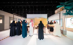 انطلاق صالون المجوهرات 2025 بالرياض.. رحلة فخامة وإبداع لا تُفوّت (فيديو)