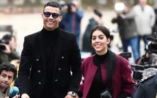 رونالدو يختار مكان عمره يزيد عن 500 عام لزفافه التاريخي (فيديو)