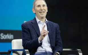 الرئيس التنفيذي لأمازون يوضح سبب تسريح أمازون 14 ألف موظف: ليست تقليصًا للتكاليف