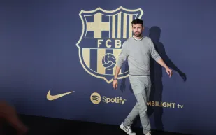 بيكيه يشيد بتطور الدوري السعودي ويقيّم أفضل الفرق