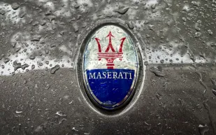 تخصيص متفرد للسيارات الإيطالية.. مازيراتي وألفا روميو تطلقان بوتيغا فوريسيري