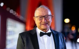 هل يهرب الأثرياء من لندن؟ قرار الملياردير نجيب ساويرس يثير الأسئلة