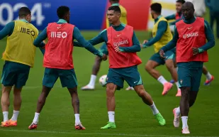 مباريات اليوم الأحد 16 نوفمبر 2025.. أبرز اللقاءات والقنوات الناقلة