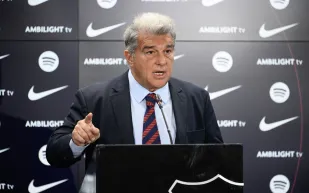 هل يعود ميسي لبرشلونة؟ رئيس النادي يحسم الجدل