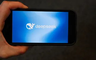 ديب سيك تطلق DeepSeekMath-V2.. ذكاء اصطناعي يحقق قفزة في الاستدلال الرياضي